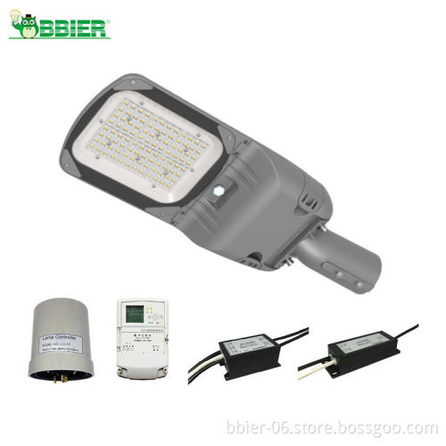 High Lumen 300W 500W Remote Control Solar Intelligent Street Light System for Gardens